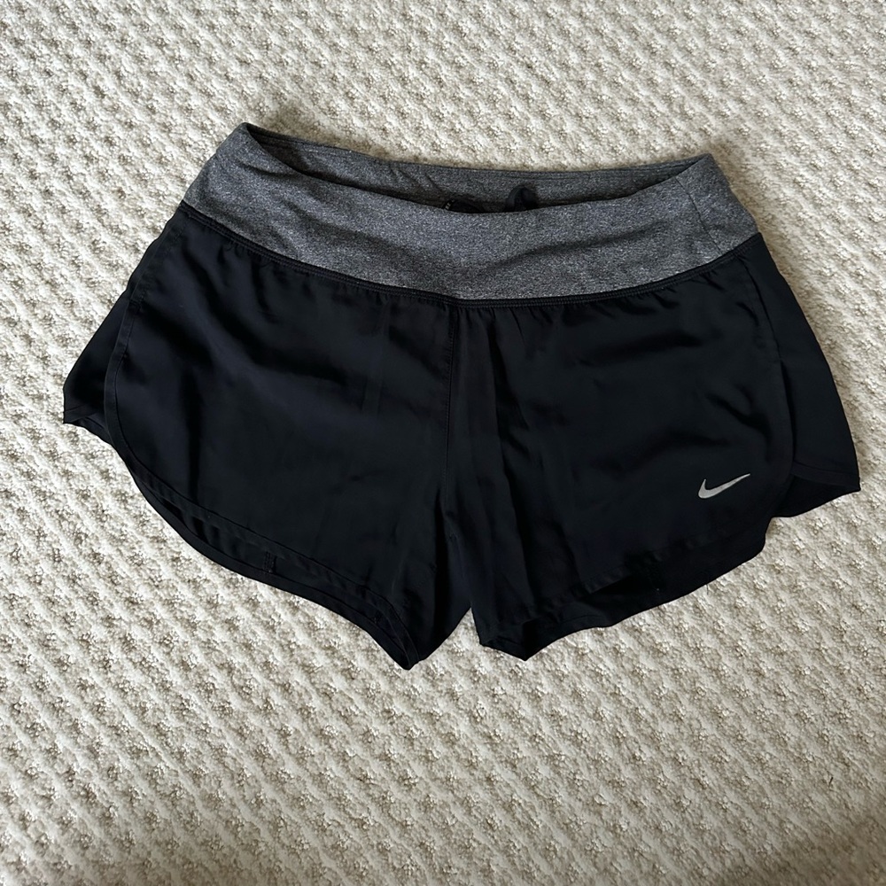 Nike Women’s Black 3” running short with liner